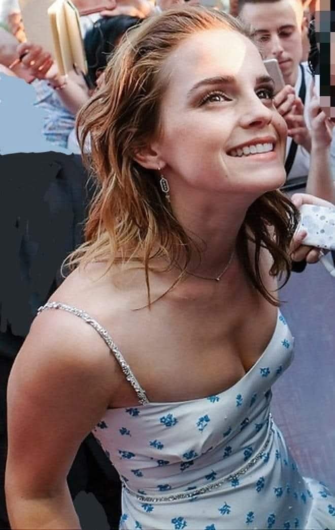loIGse0B Emma Watson 03.jpg